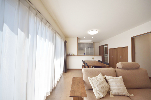 府中市　注文住宅　明るいリビングが素敵なお家