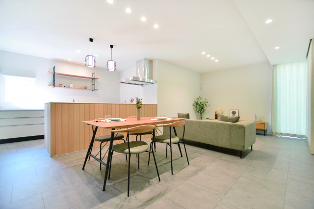 和を融合させ暮らしやすさと心地よさを整えた家