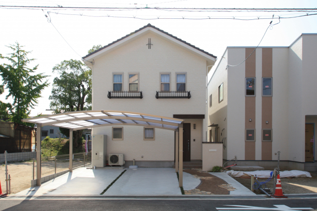 三原市　注文住宅　洋風瓦の家